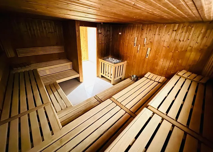Schoenblick Inklusive Hallenbad, Sauna, Aussenpool & Fitnessstudio, Familienfreundlich Ausgestattet