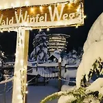 Schoenblick Inklusive Hallenbad, Sauna, Aussenpool & Fitnessstudio, Familienfreundlich Ausgestattet, Grosses 2-zimmer-apartment