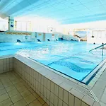 Schoenblick Inklusive Hallenbad, Sauna, Aussenpool & Fitnessstudio, Familienfreundlich Ausgestattet, Grosses 2-zimmer-apartment Apartman *