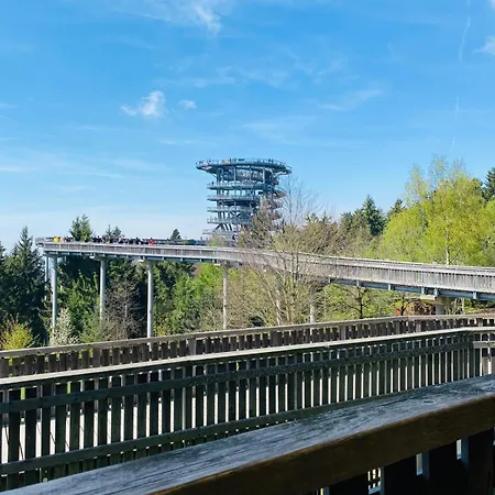Schoenblick Inklusive Hallenbad, Sauna, Aussenpool & Fitnessstudio, Familienfreundlich Ausgestattet, Grosses 2-zimmer-apartment *