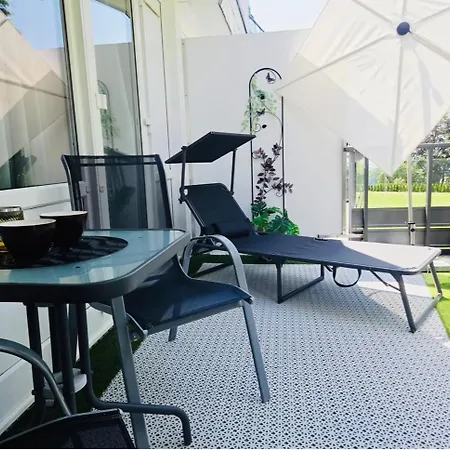 Schoenblick Inklusive Hallenbad, Sauna, Aussenpool & Fitnessstudio, Familienfreundlich Ausgestattet, Grosses 2-zimmer-apartment Lejlighed