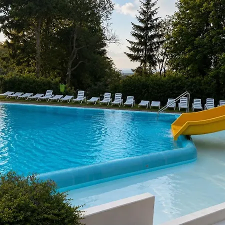 Apartman Schoenblick Inklusive Hallenbad, Sauna, Aussenpool & Fitnessstudio, Familienfreundlich Ausgestattet, Grosses 2-zimmer-apartment Sankt Englmar